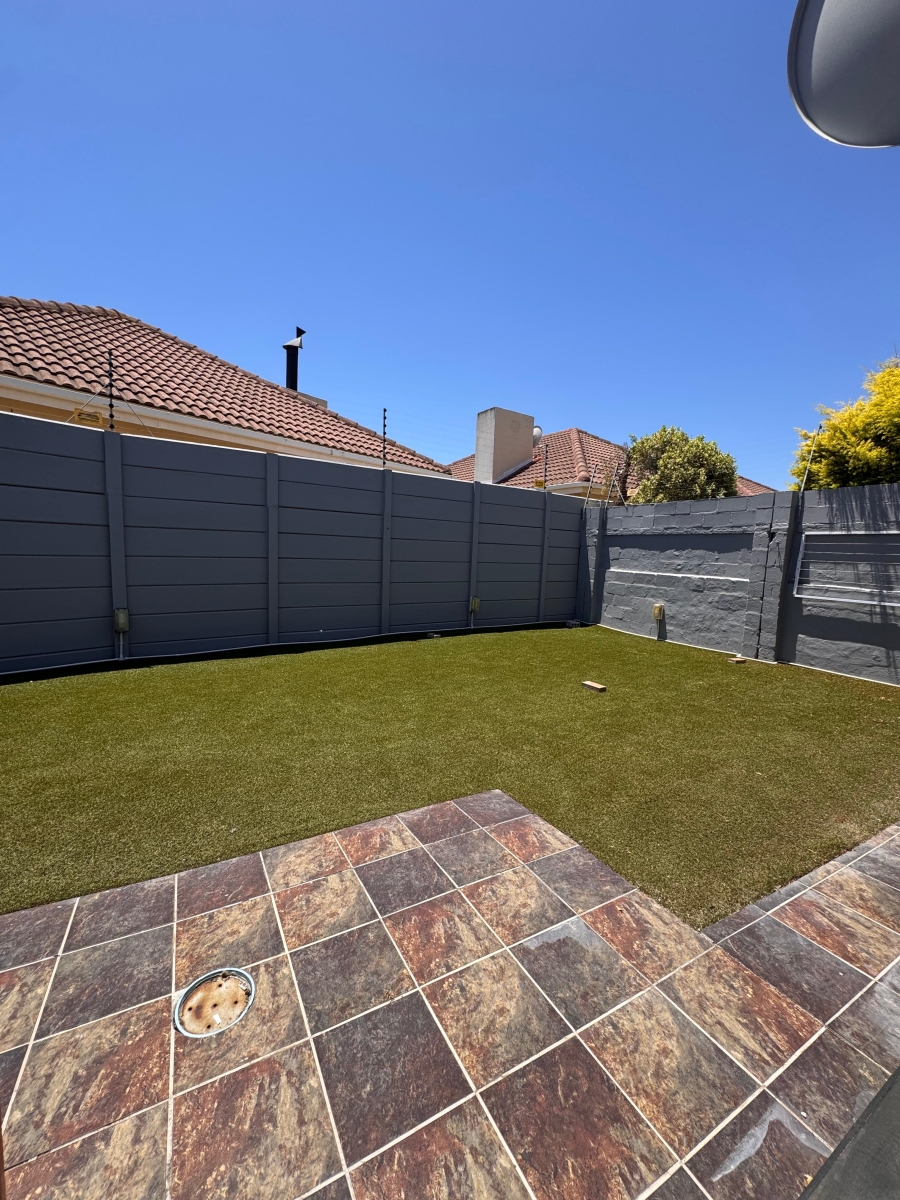 2 Bedroom Property for Sale in Strand South Western Cape